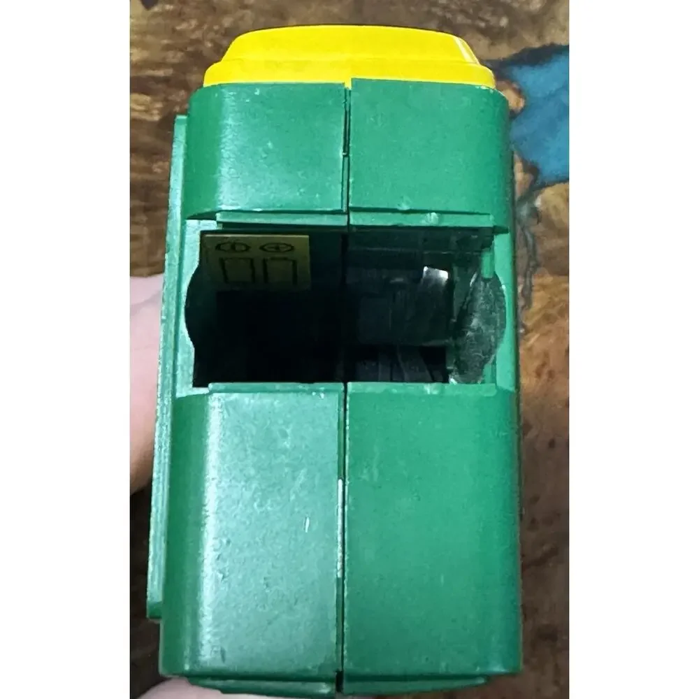 1997 Crayola 110 Flash Camera Rare – Original Decals UNTESTED NO FILM